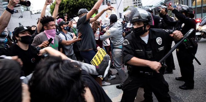 Doble discurso de Trump: alienta protestas en Hong Kong y reprime en casa