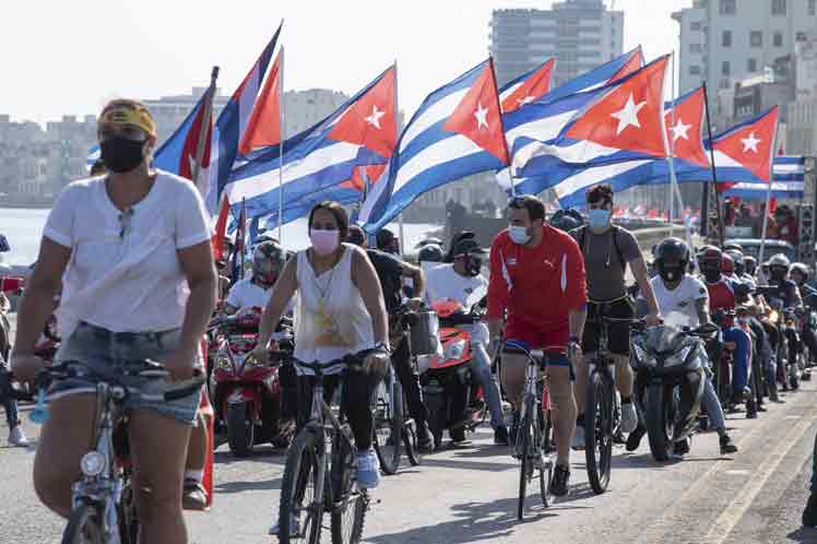 Caravana en Cuba por solidaridad mundial contra bloqueo de EEUU