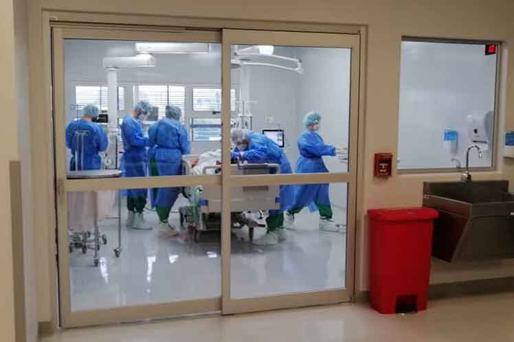Hospitalizaciones por Covid-19 siguen en aumento en Costa Rica