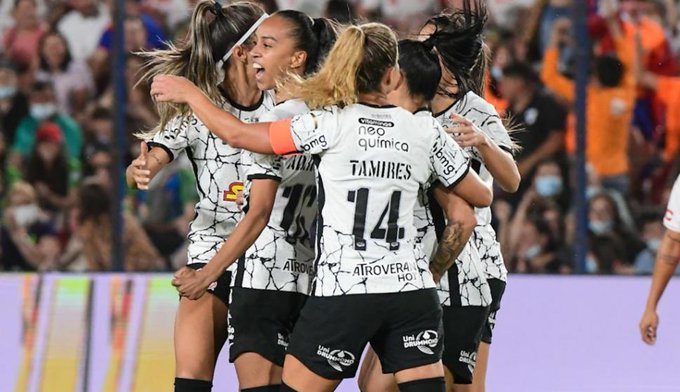 La gloria de la Copa Libertadores femenina es del Corinthians