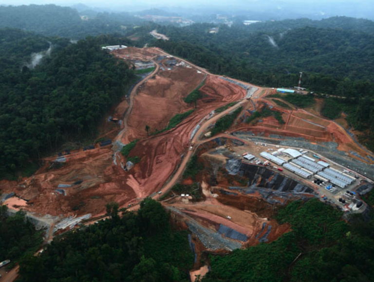 Gran mina de cobre enfrenta interés de gobierno panameño con trasnacional canadiense