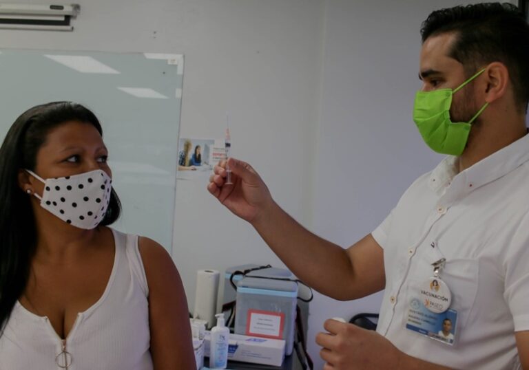 Más de cuatro millones de costarricenses vacunados contra la Covid-19