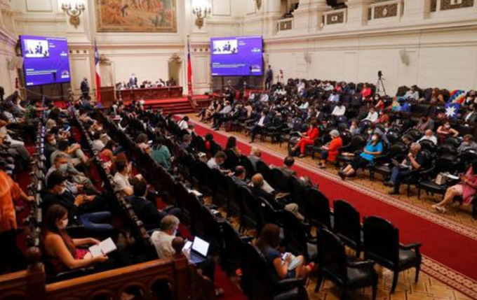 Casi 500 artículos entraron al texto que presentará la Convención Constituyente de Chile