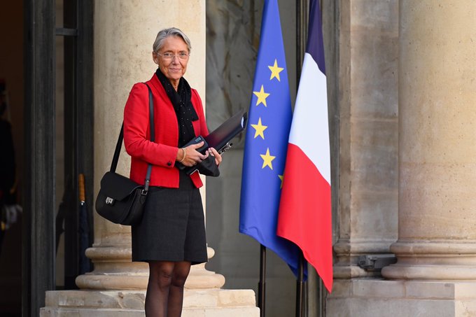 Élisabeth Borne designada primera ministra de Francia