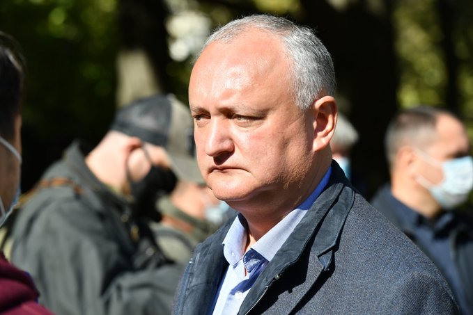 Registran el domicilio del expresidente moldavo Igor Dodon sospechoso de corrupción