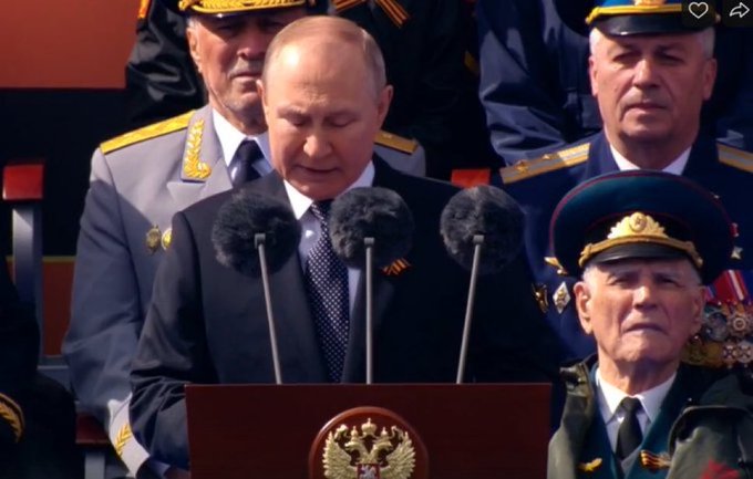 «La OTAN no quería escucharnos», el discurso de Putin por el Día de la Victoria