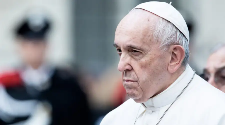 Papa Francisco: La humanidad vive una tercera guerra mundial