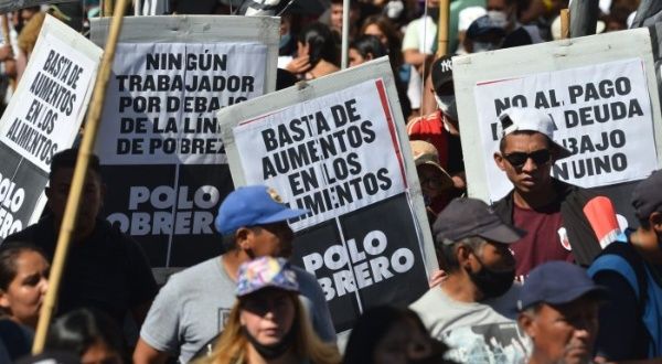 El hartazgo social sale a las calles de Argentina contra la especulación de precios