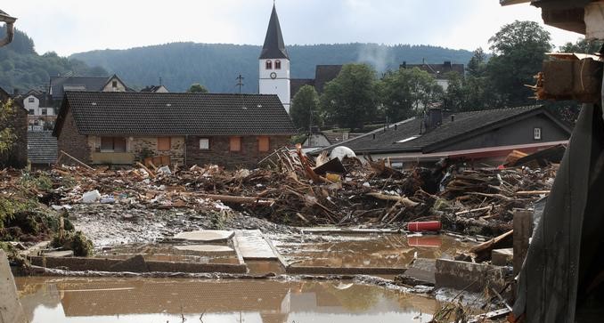 Museo alemán busca conservar objetos sucios de inundación del siglo