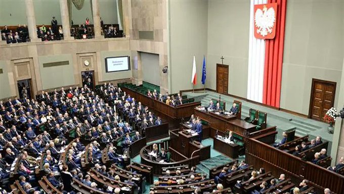 Sejm RP przyjął rezolucję żądającą od Niemiec reparacji wojennych