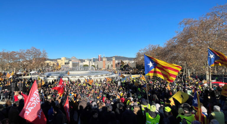 Contundente respuesta del independentismo catalán a la provocación de España y Francia