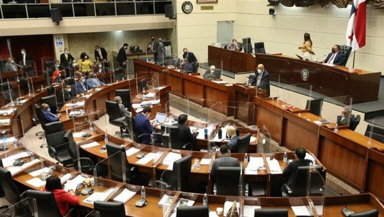 Legislativo panameño retomará debate sobre ley contra narcotráfico