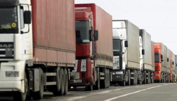 Strajkujący polscy transportowcy blokują ukraińskie drogi przez granicę