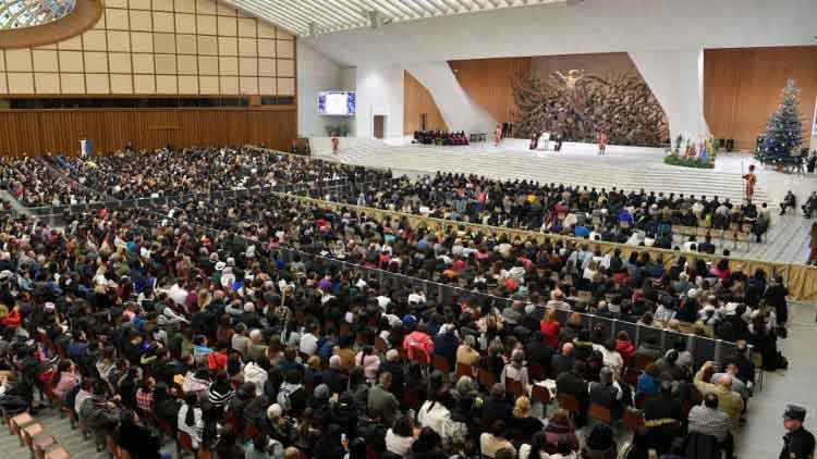 Papa Francisco pide rezar contra guerras en última audiencia de 2023