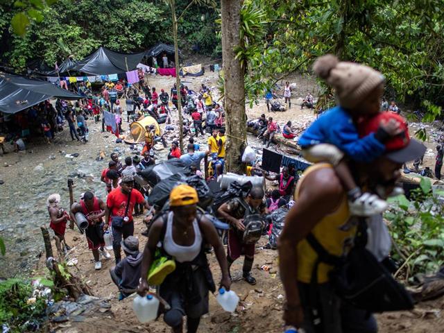 Flujo de migrantes por Costa Rica creció en 121 por ciento en 2023