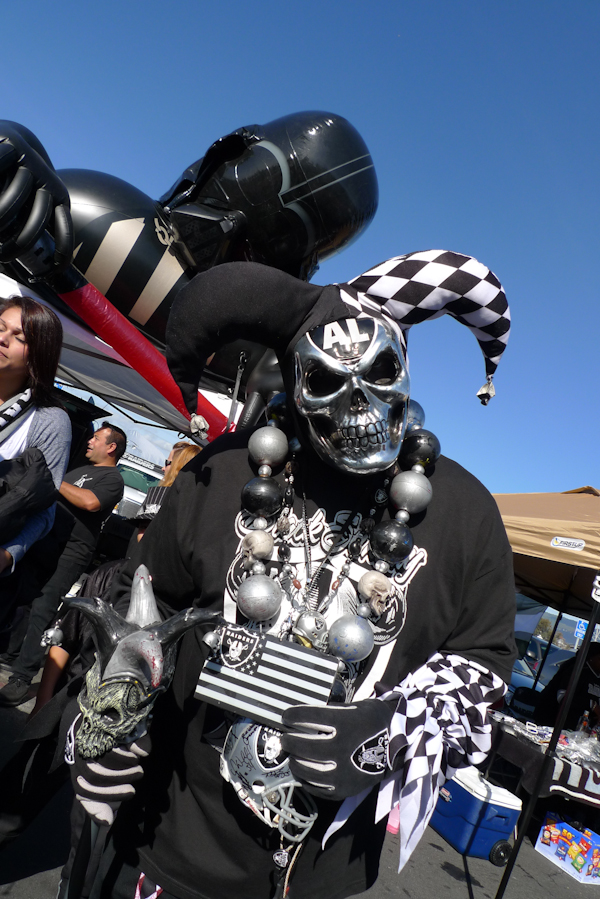 Raiders vs Denver Broncos