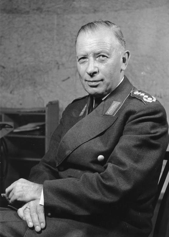 Image of Adolf Heusinger
