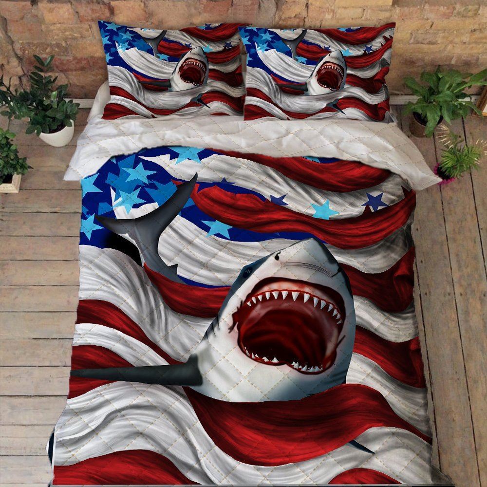 Amazing Shark And American Flag Ocean Quilt Bedding Set Bnt452qs