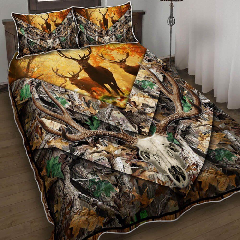 Deer Skull Hunting Quilt Bedding Set