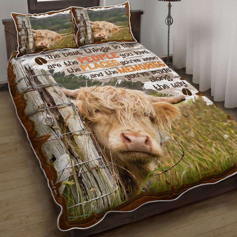 Highland Cattle Wood Pattern Quilt Bedding Set