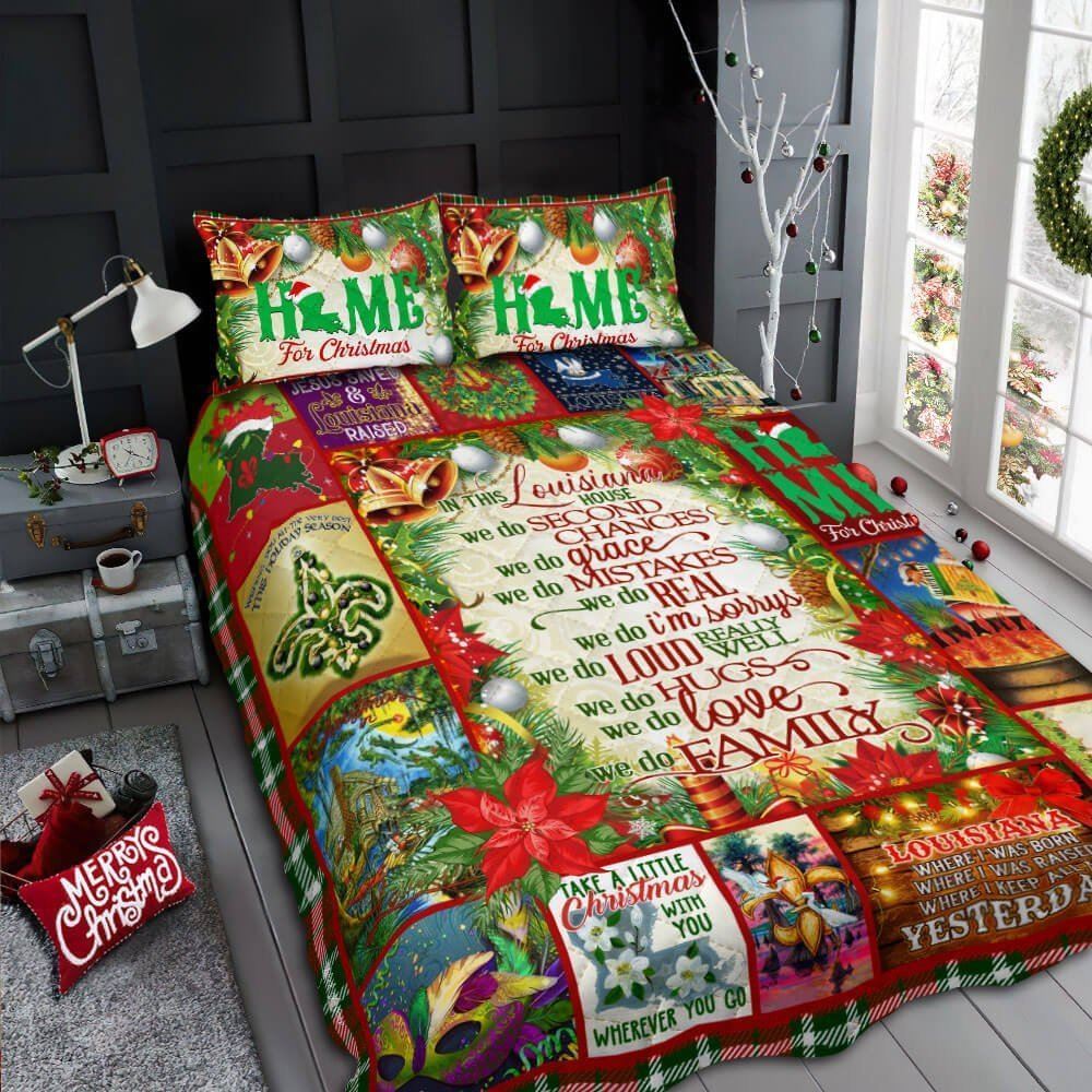 In This Louisiana House Christmas Quilt Bedding Set