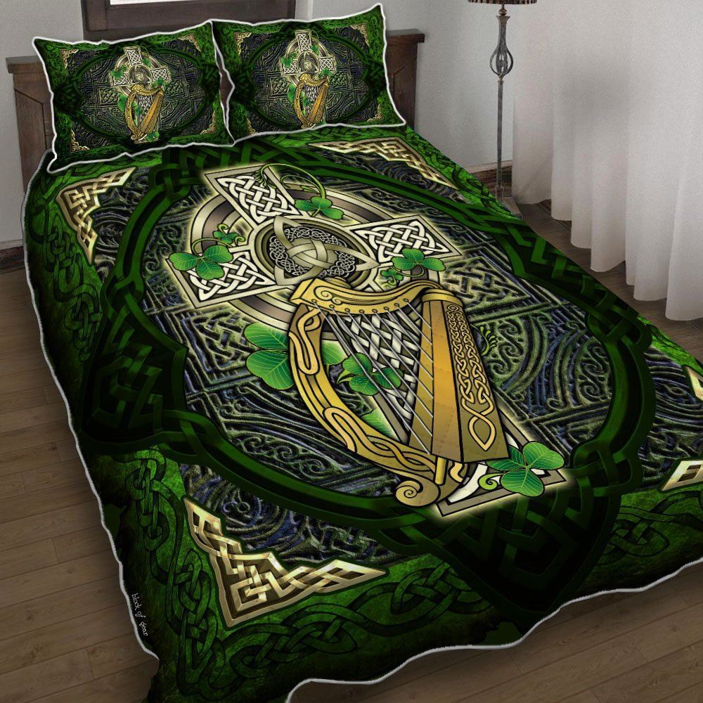 Irish Celtic Cross With Shamrock Quilt Bedding Set