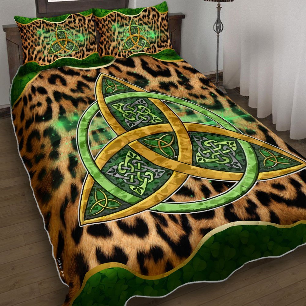 Trinity Knot Celtic Quilt Bedding Set