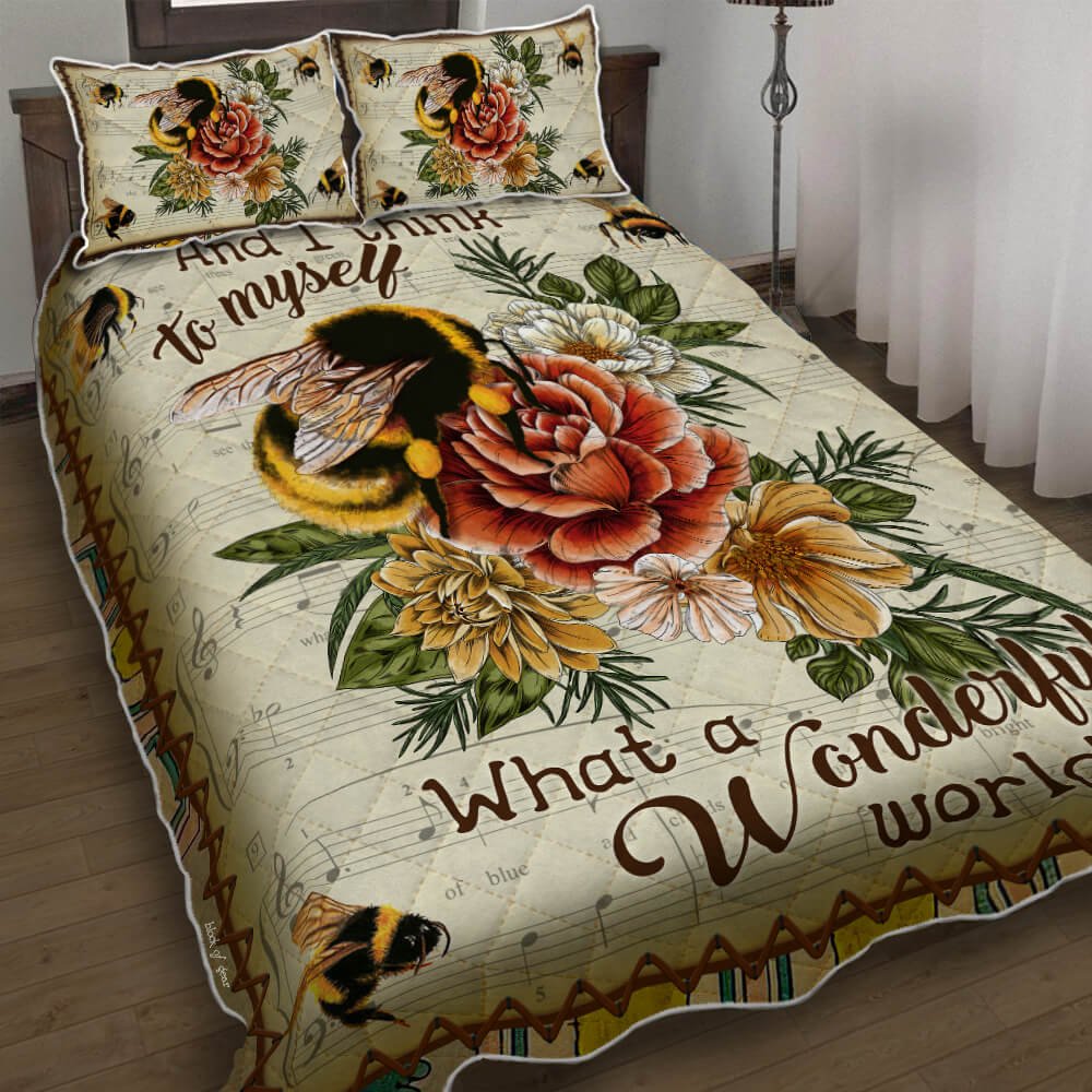 What A Wonderful World Bee Quilt Bedding Set