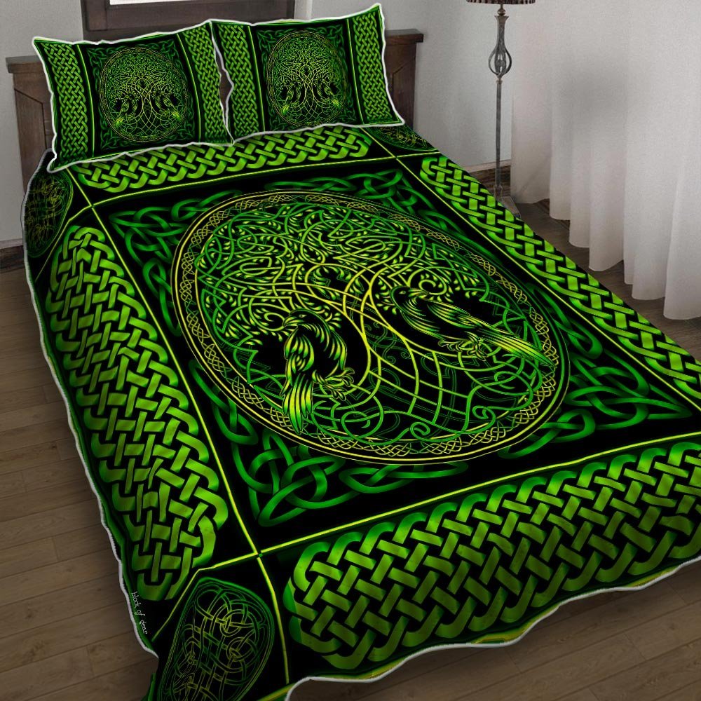 Yggdrasil Symbol With Raven Green Quilt Bedding Set