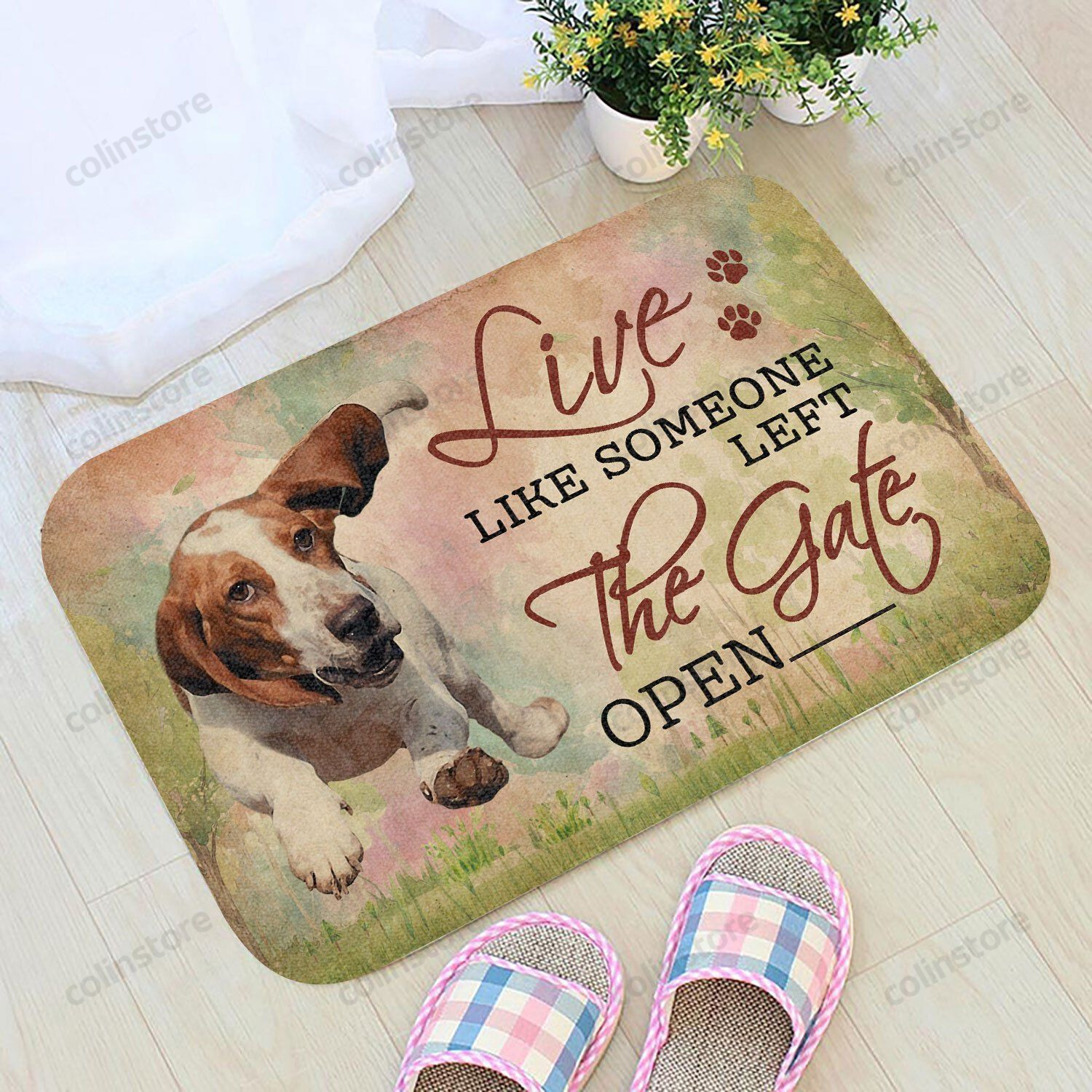 Live Like Someone Left The Gate Open Basset Hound Doormat Welcome Mat