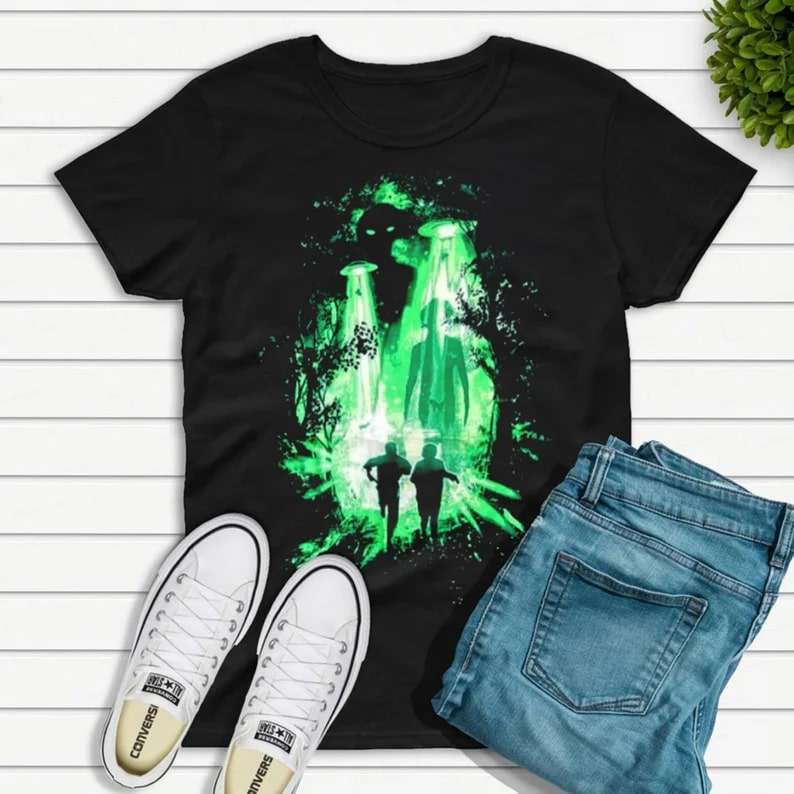 The X-files Fox Mulder Dana Scully Aliens Space Ship Beam T-shirt