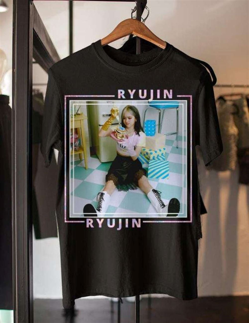 Itzy Ryujin Rapper Unisex T-shirt Size Up To 5xl