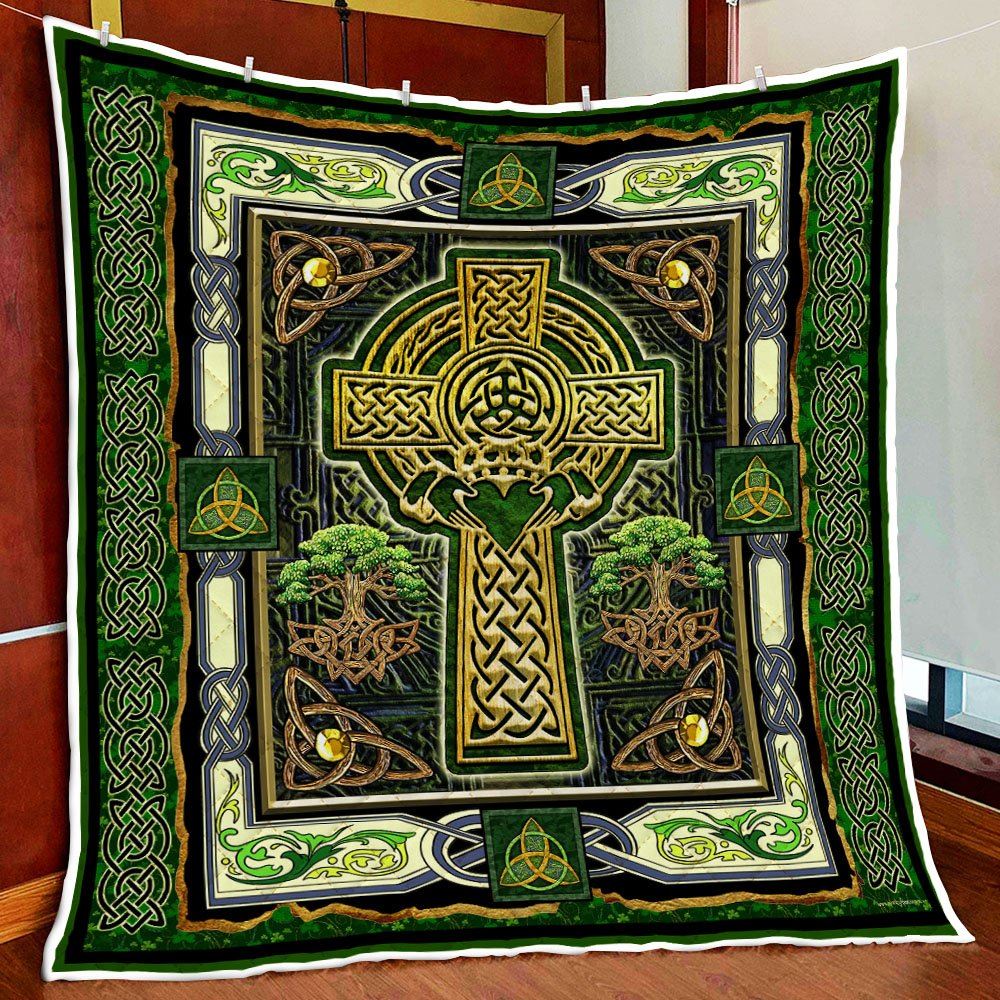 Irish Celtic Claddagh Cross Quilt Blanket