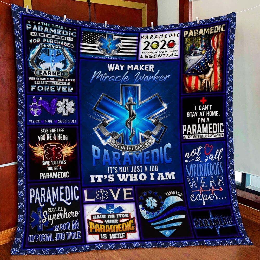 Paramedic Its Who I Am Quilt Blanket