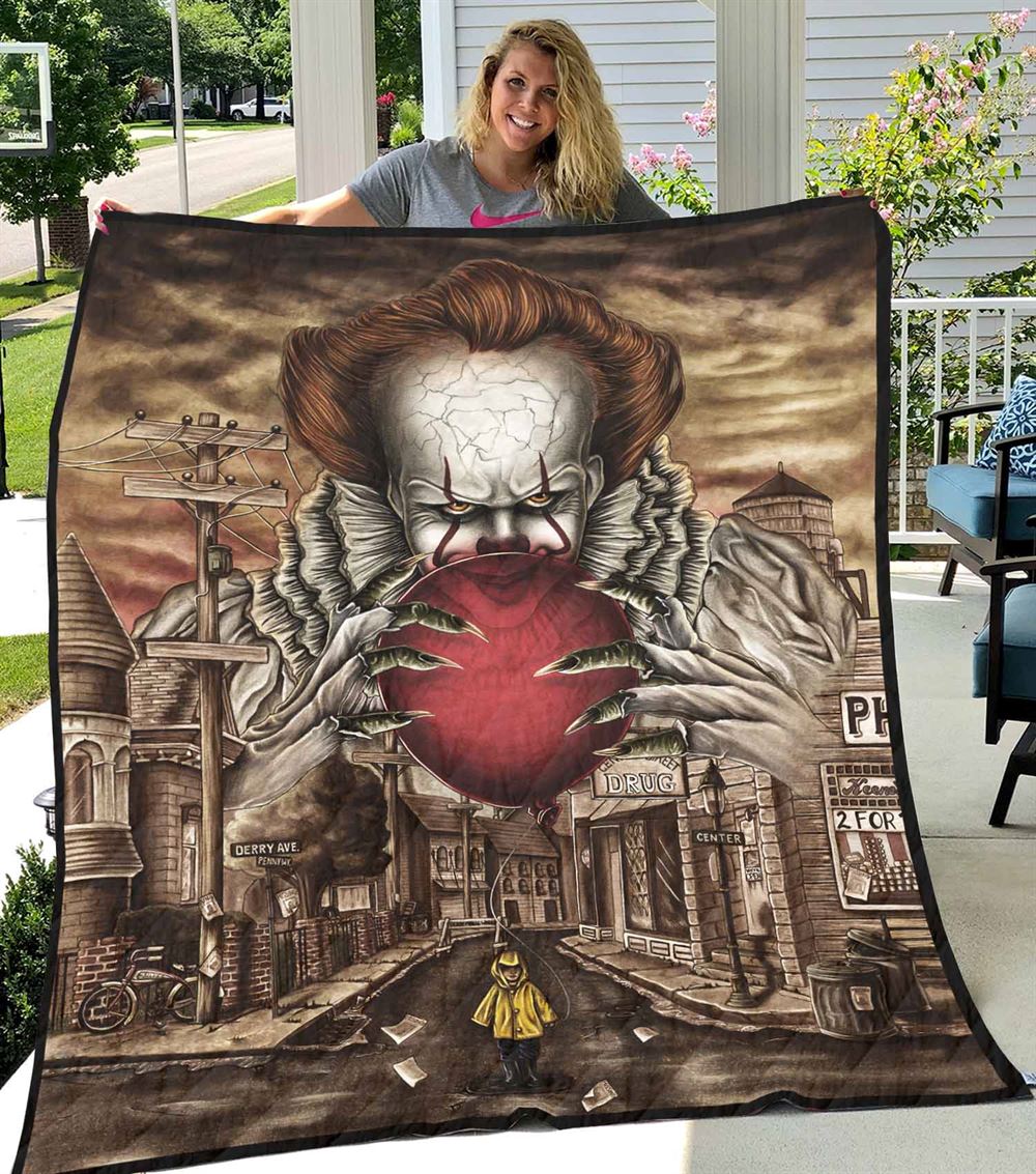 Pennywise Quilt-0489