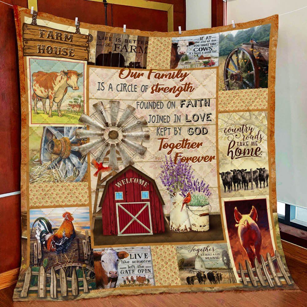 Sweet Home Farm Quilt Blanket