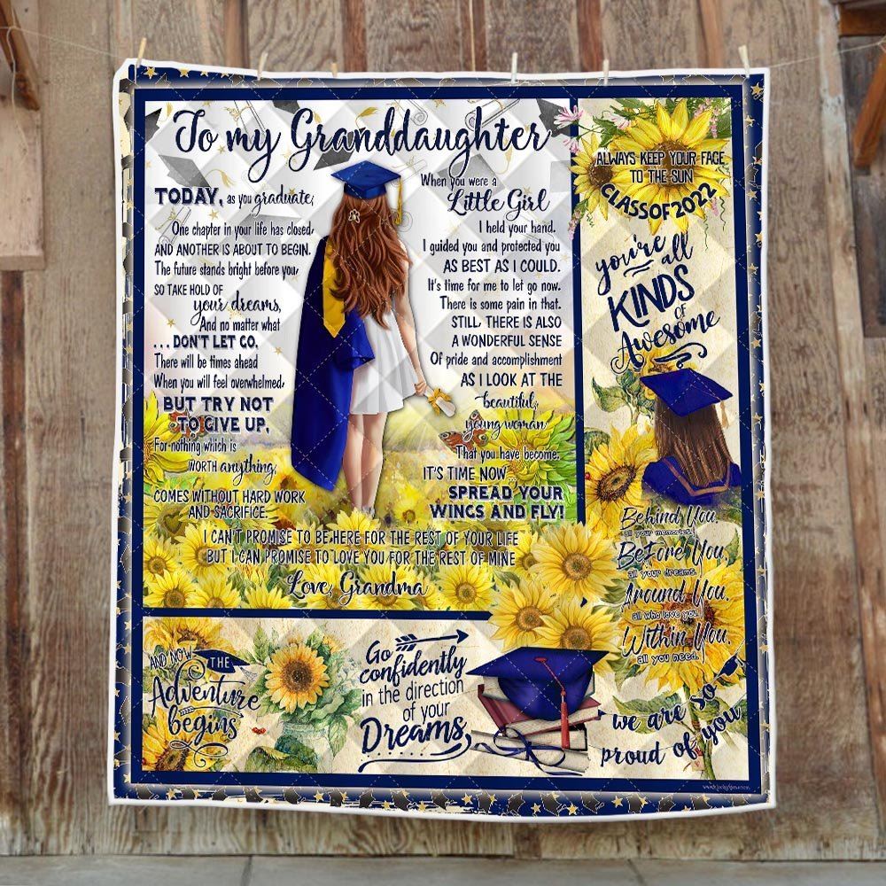 To My Granddaughter Class Of 2022 Happy Graduation Sunflower Quilt Blanket Thh3048qv2