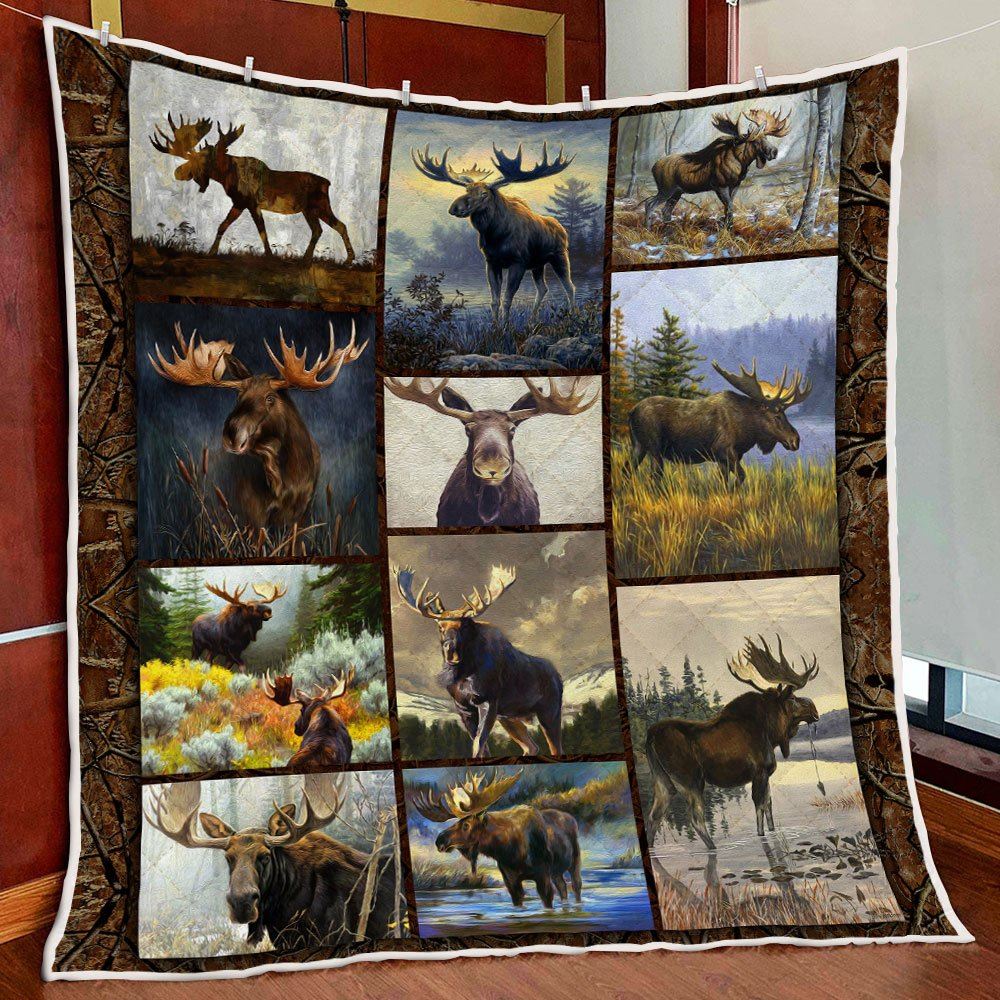 Vintage Moose Quilt Blanket