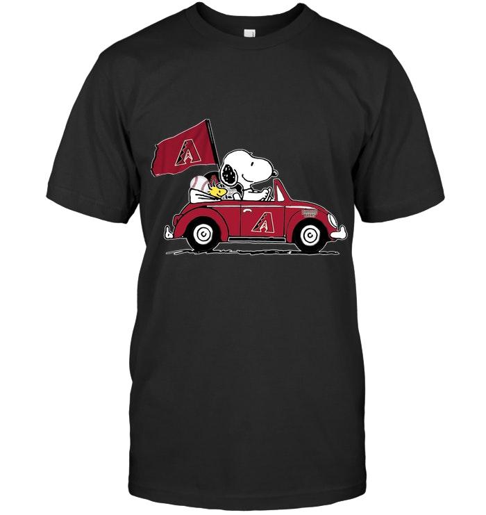 Mlb Arizona Diamondbacks Snoopy Drives Arizona Diamondbacks Beetle Car Fan T Shirt Sweater Size Up To 5xl