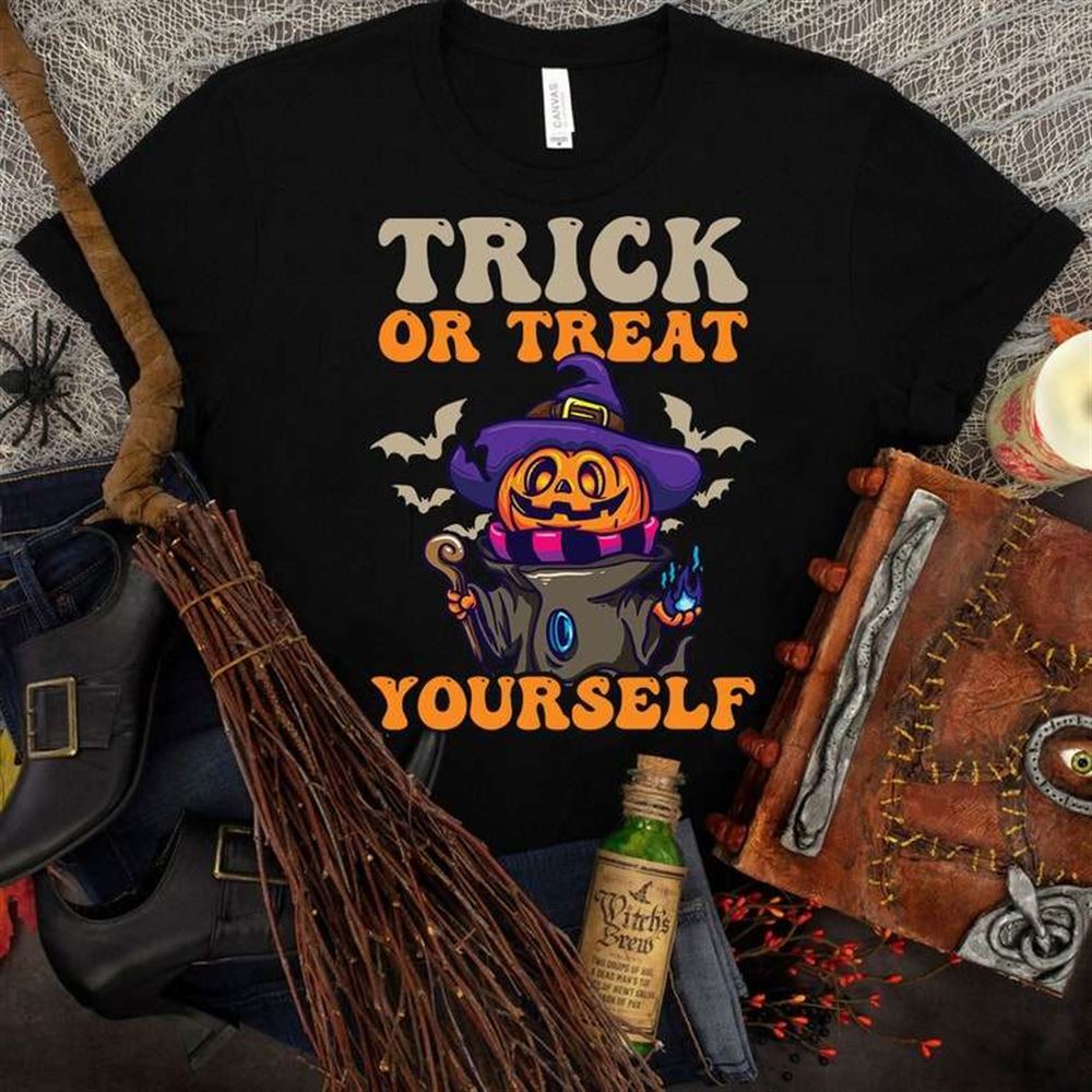 Halloween Pumpkin Trick Or Treat T-shirt