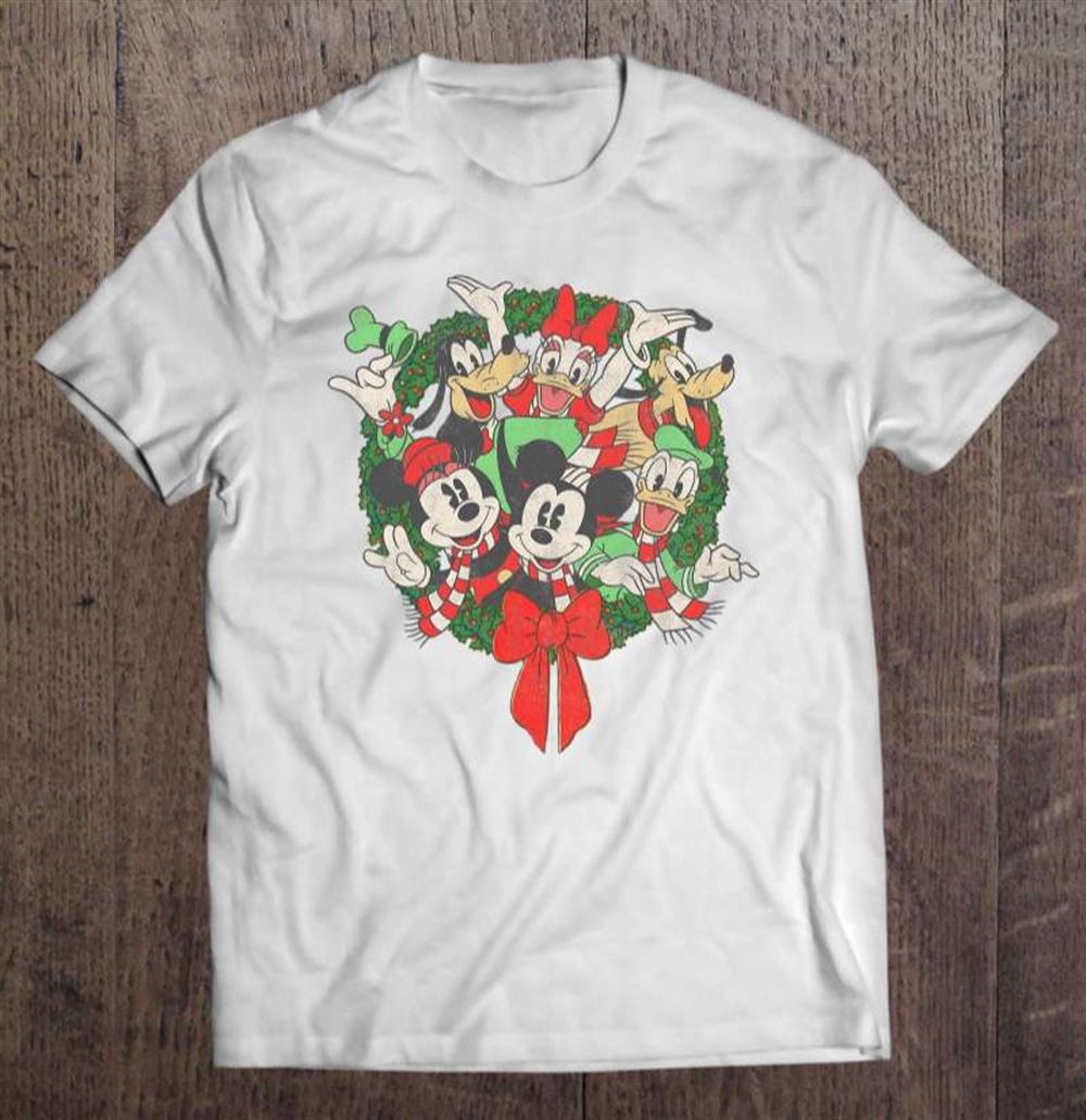Mickey And Friends Group Shot Christmas Wreath T-shirt
