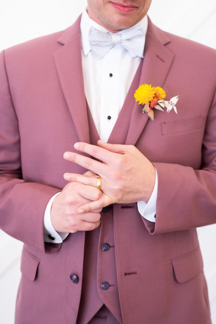 dress for groom in wedding