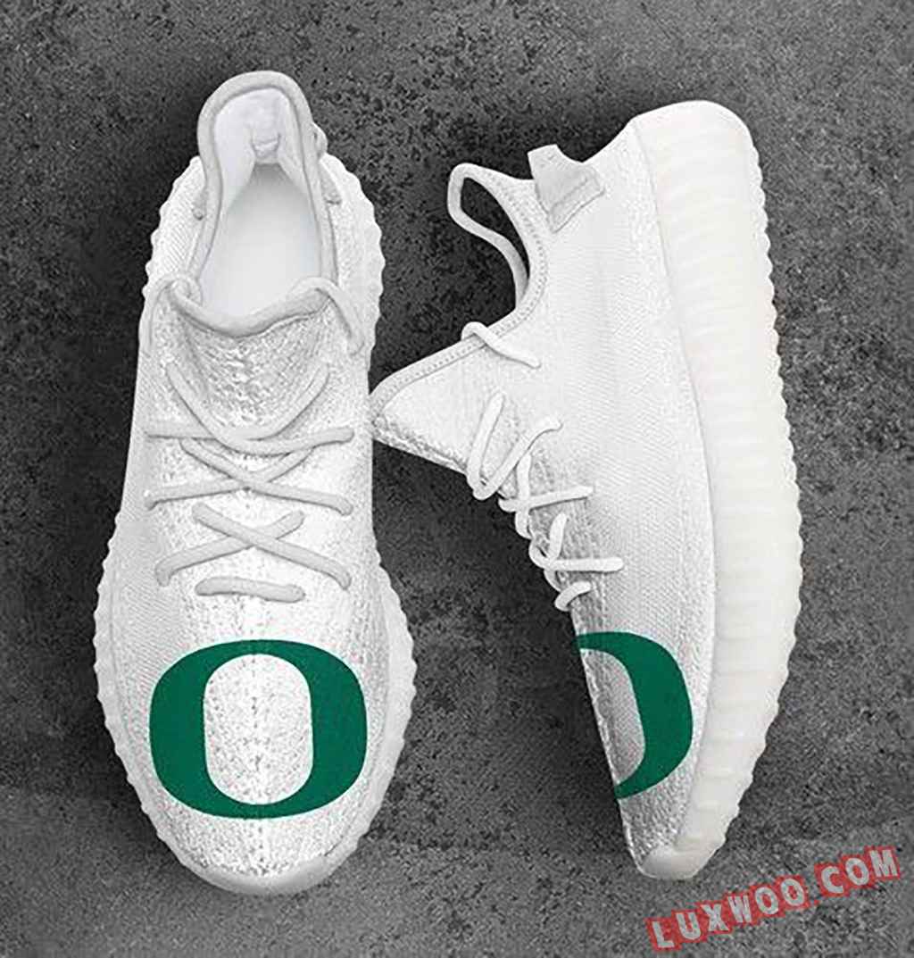 oregon ducks yeezys