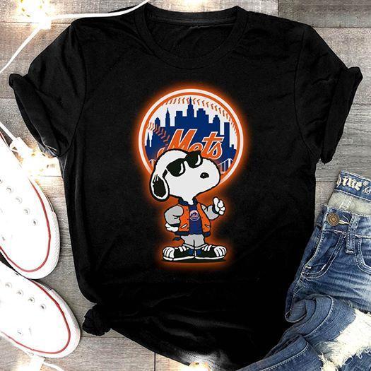 Mlb New York Mets Snoopy Likes New York Mets Mlb Fan T Shirt White Sweater Size Up To 5xl
