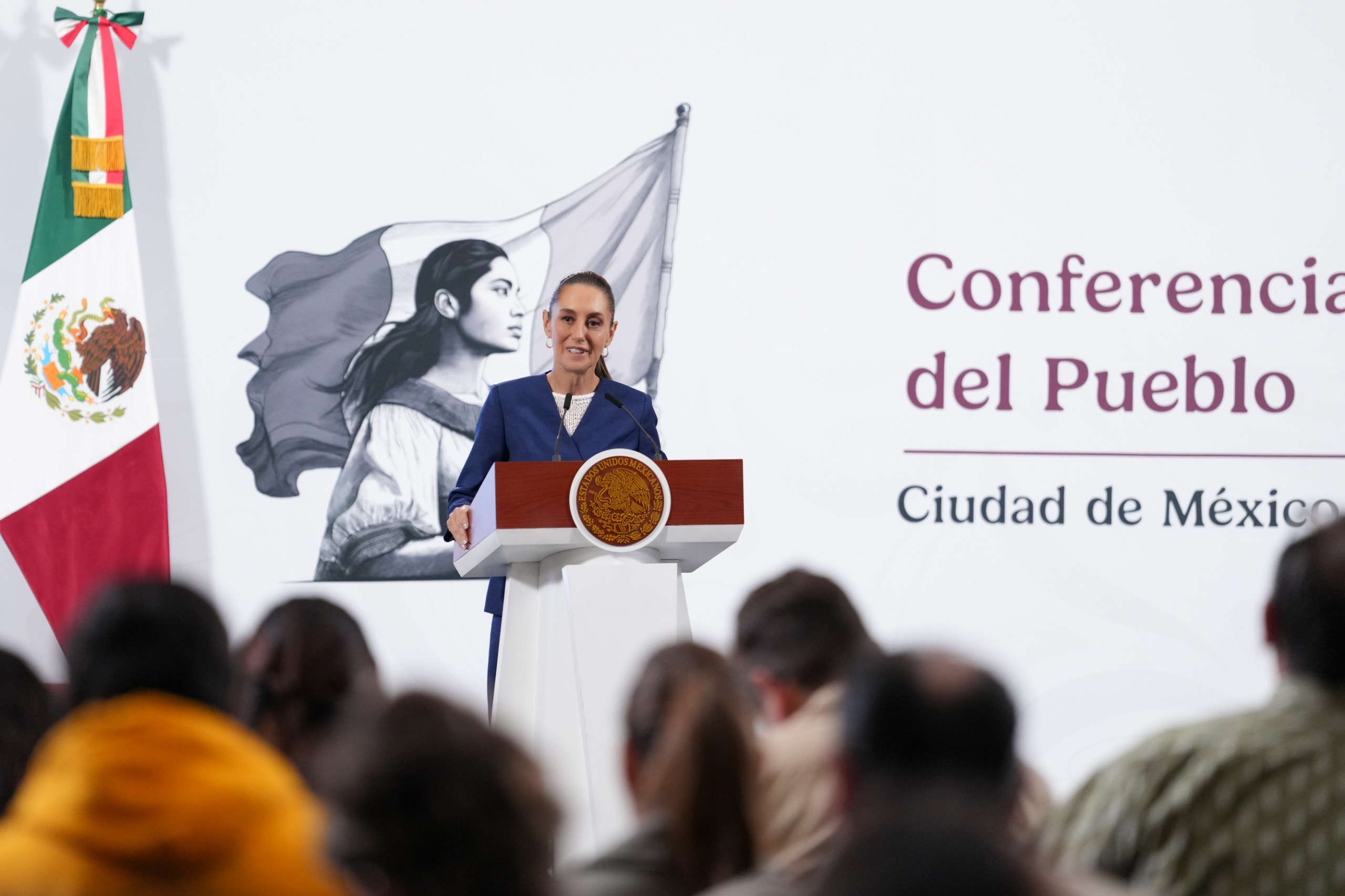 Anuncia Sheinbaum decreto para convertir a México en líder de la industria farmacéutica