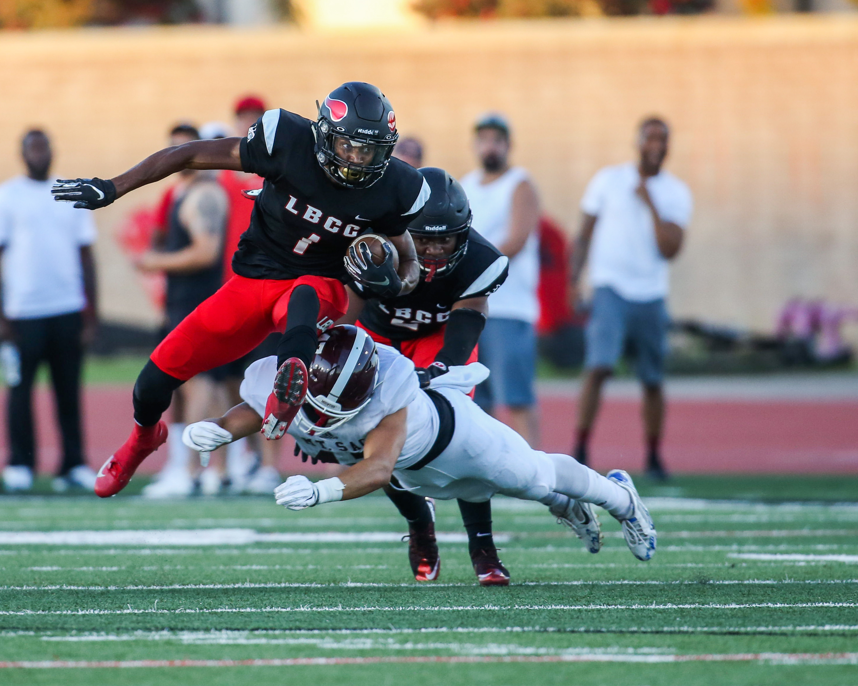 JuCo Football: LBCC Falls To Mt. SAC – The562.org
